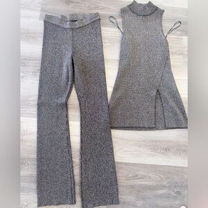 House of Harlow 1960 black-Gold Knit Pants and Tunic Set